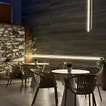 Hotel The George - Hospitality Beyond 2*