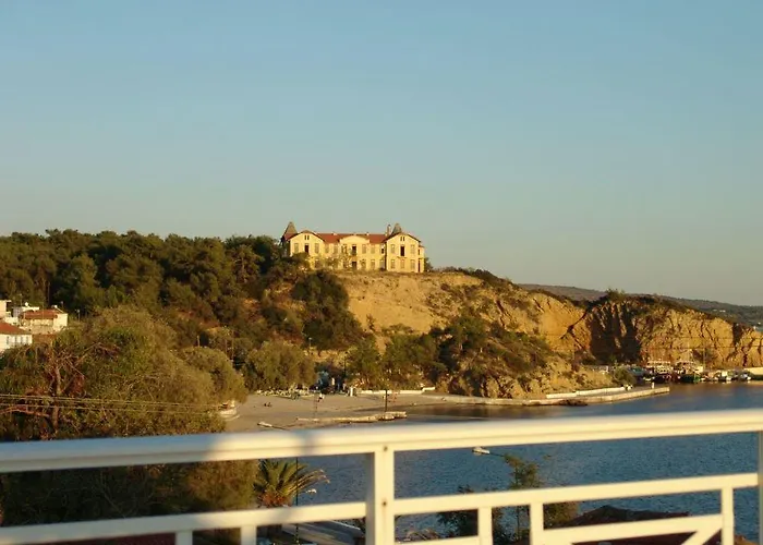 Hotell The George - Hospitality Beyond Limenaria (Thasos)