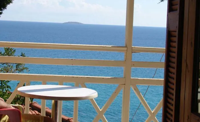 The George - Hospitality Beyond 2*