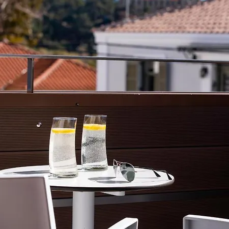 Hotel George 2*