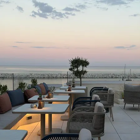 George Hotel