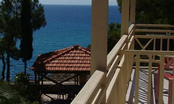 Otel The George - Hospitality Beyond 2*