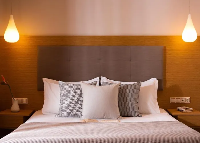 The George - Hospitality Beyond 2* 利迈纳里亚